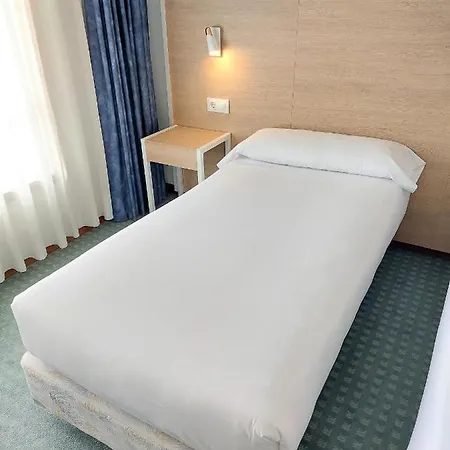 Costa Atlántica Hotel 2*