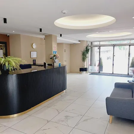 Costa Atlantica Hotel 2*