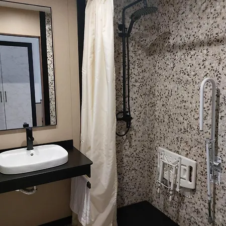 Costa Atlántica 2* Arteixo